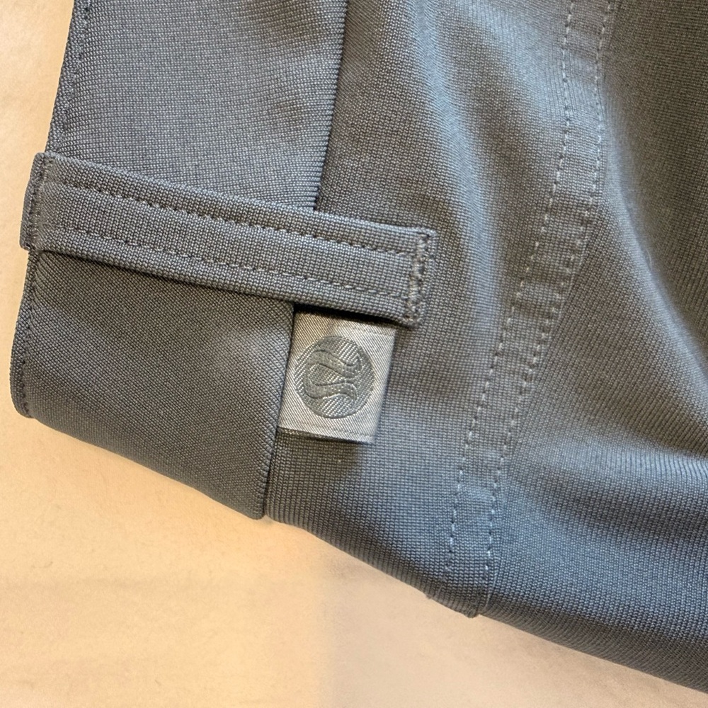 Lululemon ABC Slim-Fit 5 Pocket Pant 30L Warpstreme Gray Size 35 Men - Picture 8 of 10